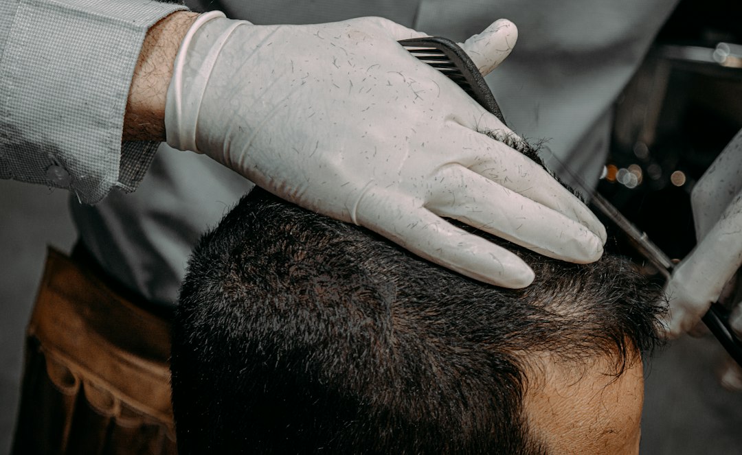 Sporten na een haartransplantatie: wanneer mag wat?