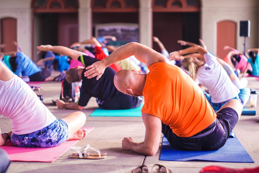 Yoga oefeningen voor ouderen: veilig en effectief bewegen